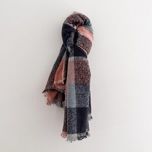 Oversized Plaid Scarf With Fringe Neutral Blush / Gray / Blue Tones NWOT